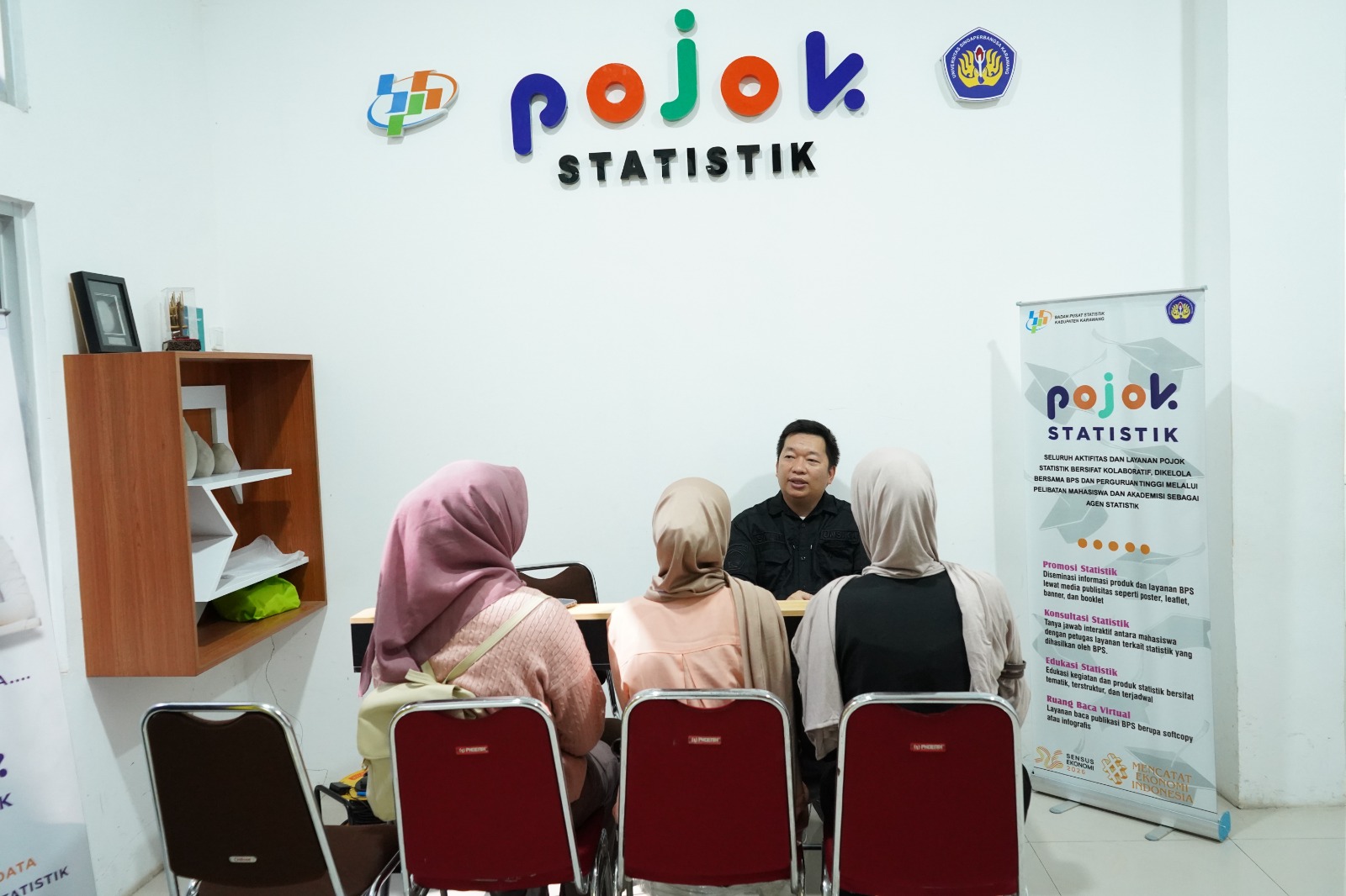 Kegiatan di Pojok Statistik FEB UNSIKA
